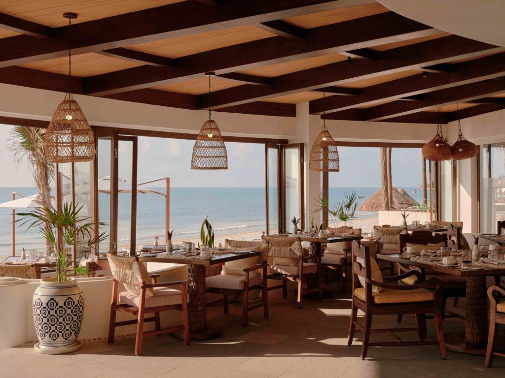 Restaurant face à la mer au Maroma, A Belmond Hotel sur la Riviera Maya