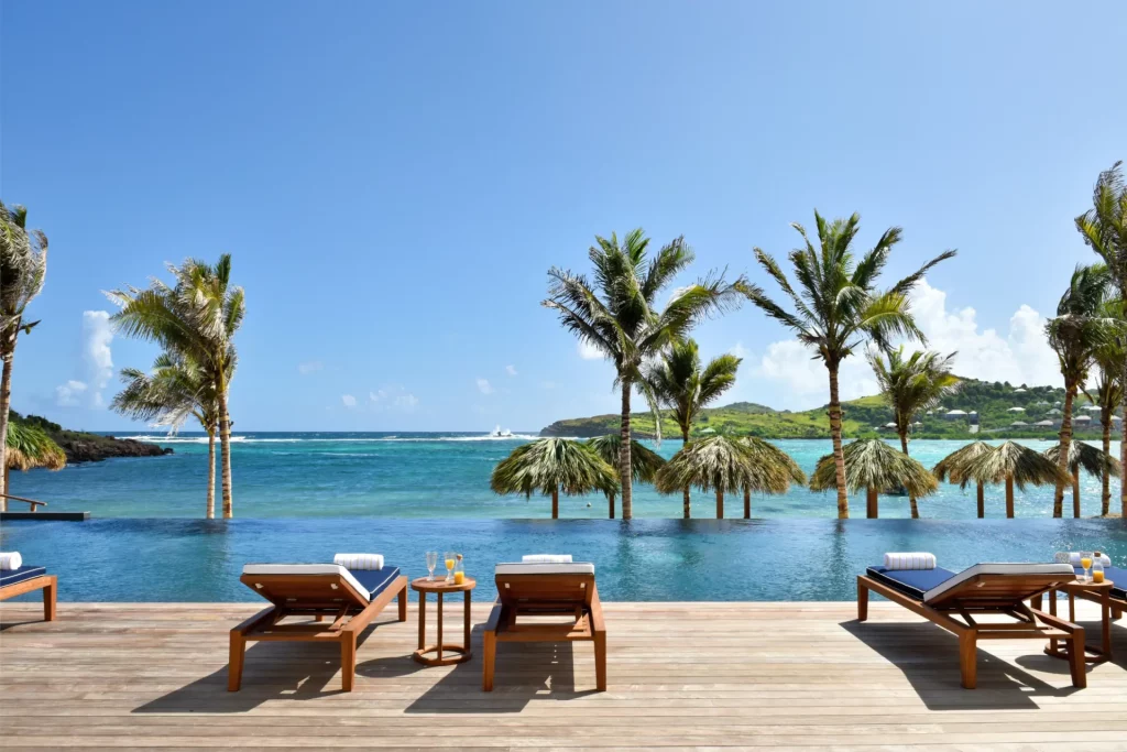Piscine et vue mer – Rosewood Le Guanahani St Barth
