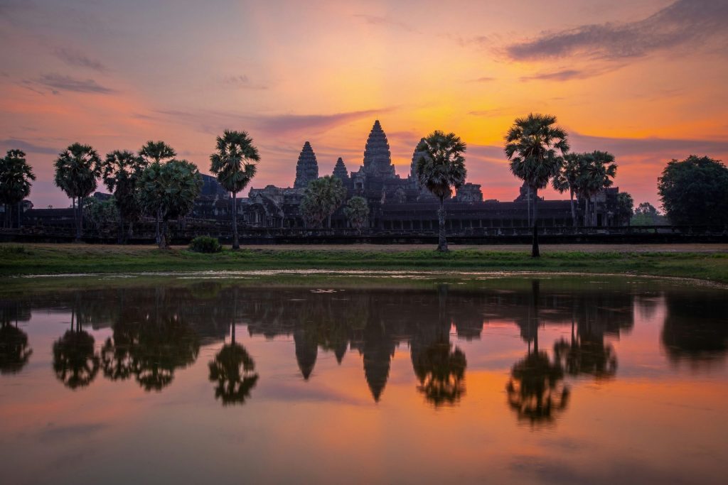 Angkor Wat au lever du soleil lors d’une visite privée depuis Zannier Phum Baitang