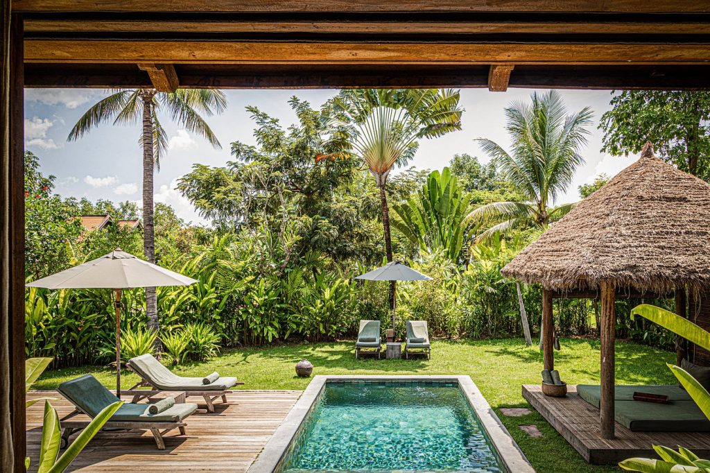 Pool Villa à Zannier Phum Baitang avec piscine privée et jardin tropical au Cambodge