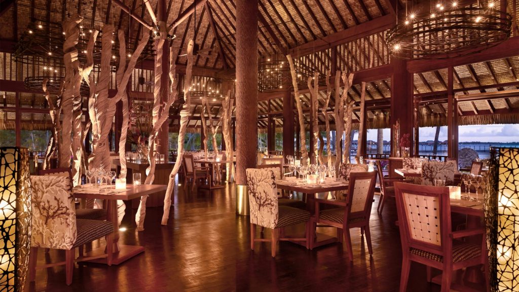 Restaurant Arii Moana au Four Seasons Resort Bora Bora