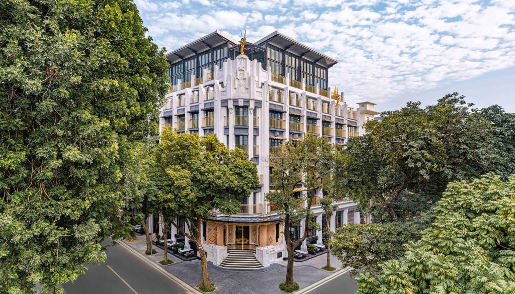 Façade du Capella Hanoi au cœur de la capitale vietnamienne