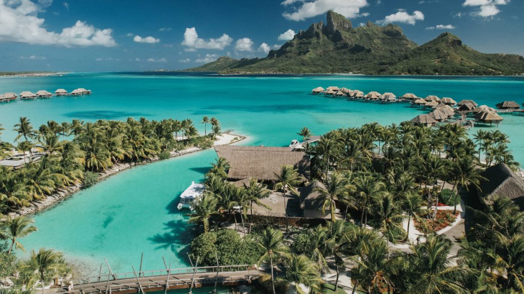 Four Seasons Resort Bora Bora – lagon et mont Otemanu